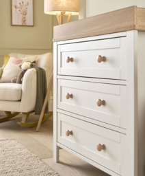 Wedmore Dresser Changer - White/Oak