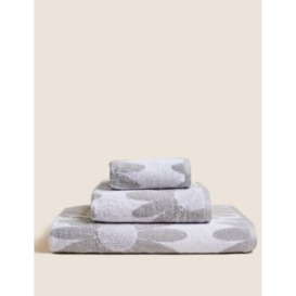 M&S Pure Cotton Daisy Jacquard Towel - HAND - Grey Mix, Grey Mix