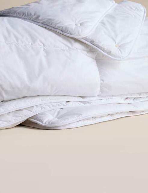 M&S Luxury Down Alternative 13.5 Tog All Seasons 3-in-1 Duvet White