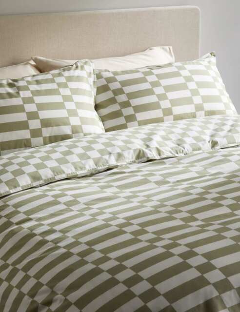 M&S Cotton Rich Geometric Bedding Set Green Mix