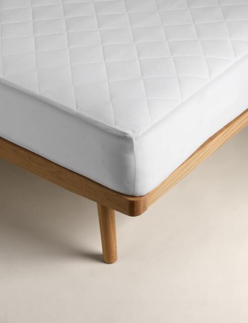 M&S Advanced Allergy Protection Extra Deep Mattress Protector White
