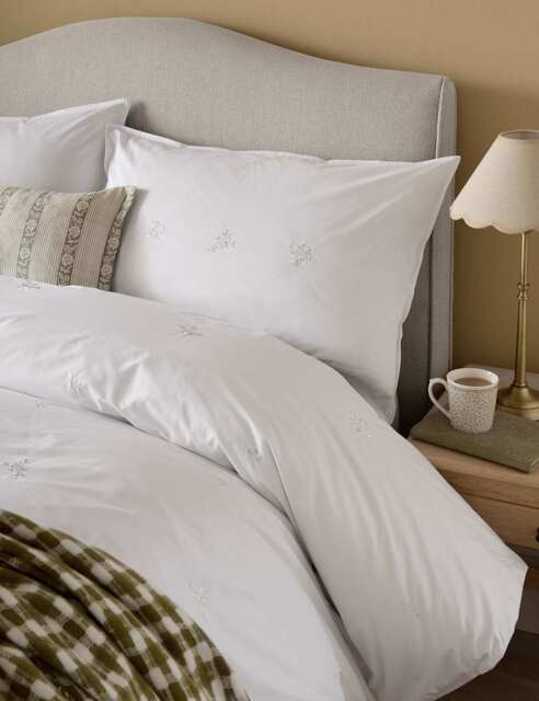 Laura Ashley Pure Cotton Keeleigh Posy Bedding Set White