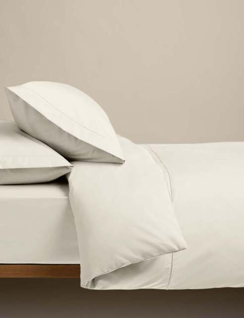 M&S Egyptian Cotton 230 Thread Count Crisp Bedding Set Cream