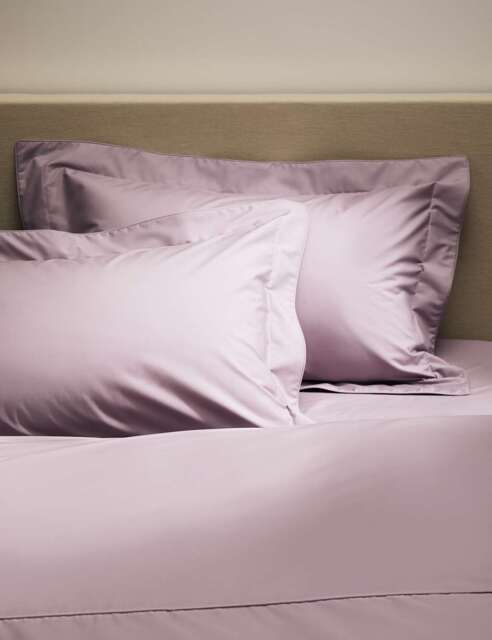 M&S 2 Pack Egyptian Cotton 230 Thread Count Crisp Oxford Pillowcases Dusted Pink