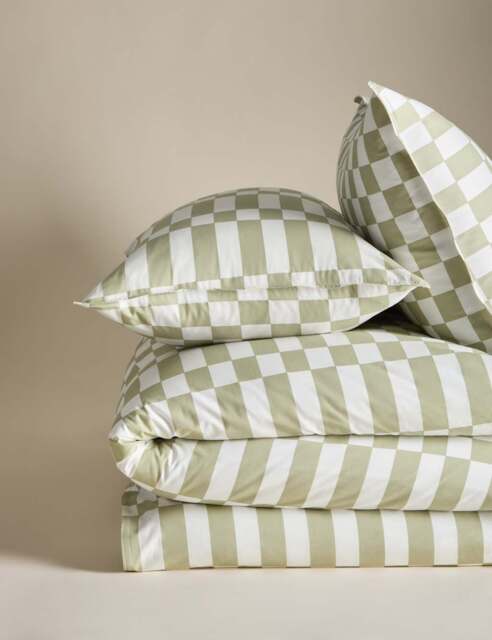 M&S Cotton Rich Geometric Bedding Set Green Mix