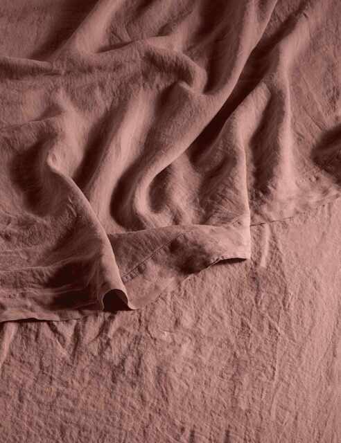 Bedfolk Pure Linen Washed Flat Sheet Medium Red