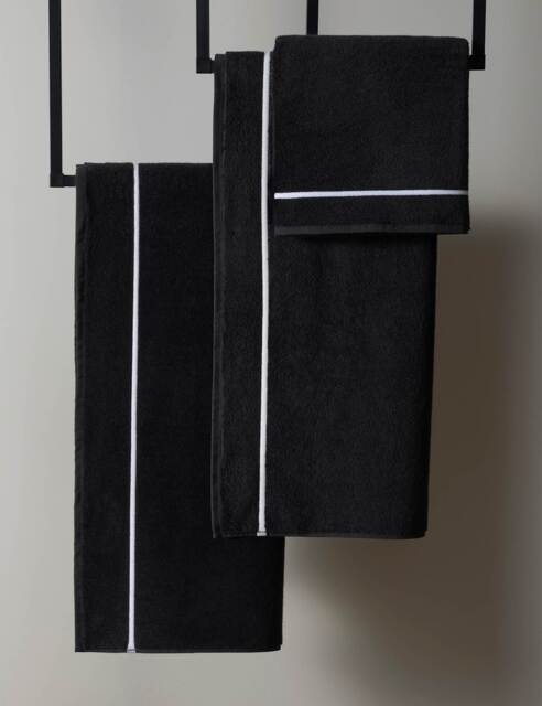 M&S X Kelly Hoppen Beretta Stitch Towel Black/White