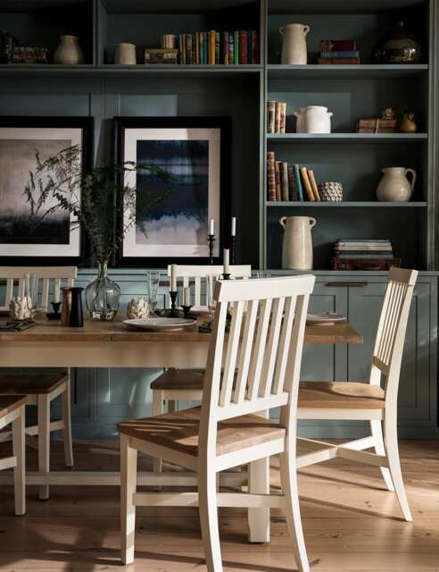 Cotswold Company Chester 6-10 Seater Extending Dining Table Cream