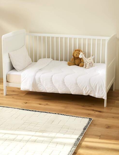 M&S Anti Allergy Plus 4 Tog Cot Bed Duvet White