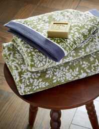Bedeck of Belfast Pure Cotton Elara Paisley Towel Green Mix
