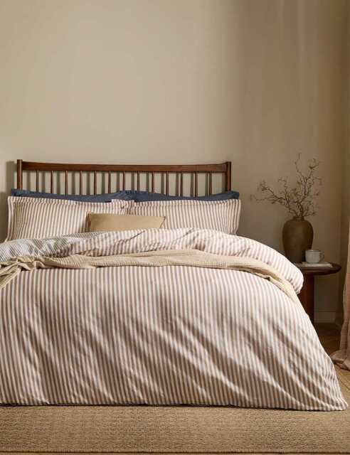 YARD Hebden Striped Cotton Reversible Bedding Set Cream Mix