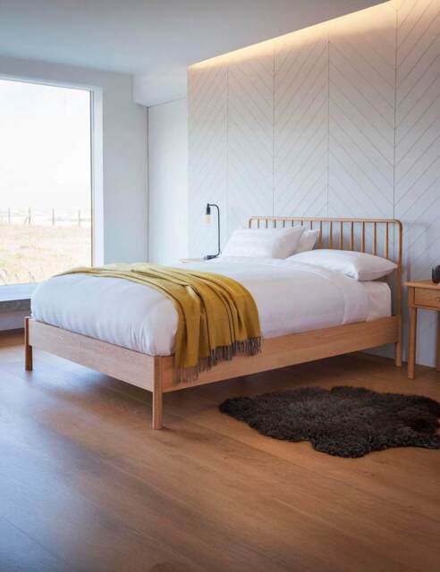 "Gallery Direct Wycombe 4'6"" Spindle Bed Natural"
