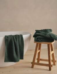 Bedfolk The Ripple Pure Turkish Cotton Towel Dark Green