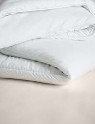 M&S Microfibre 10.5 Tog Duvet White