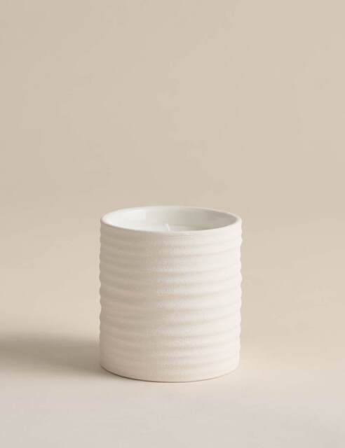Teraire Bed Ceramic Candle Neutral