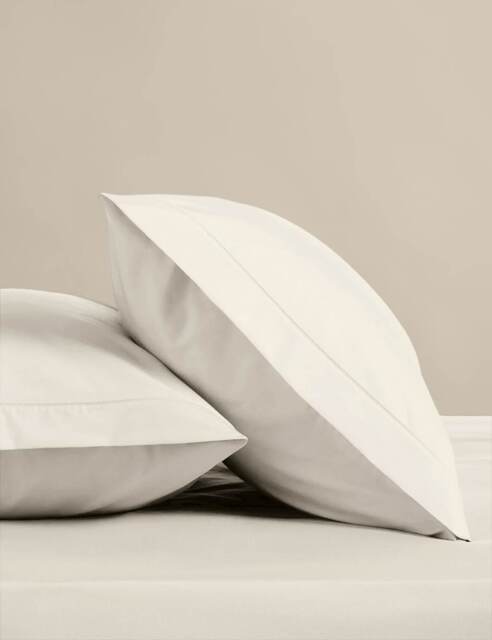 M&S 2 Pack Egyptian Cotton Pillowcases Cream