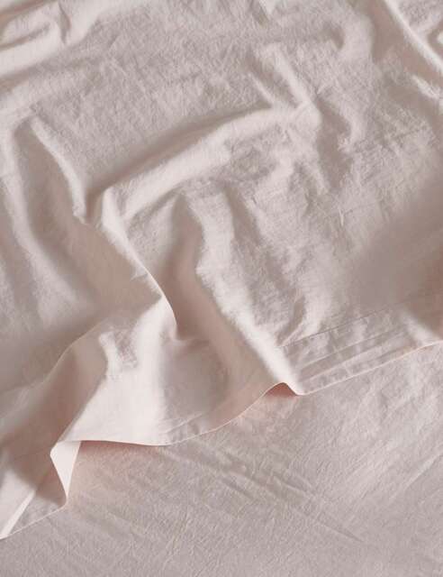 Bedfolk Washed Cotton 300 Thread Count Flat Sheet Soft Pink