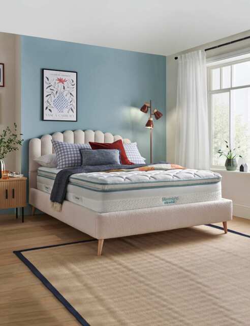 Silentnight UltraGel® CoolTouch 2000 Pocket Sprung Mattress White
