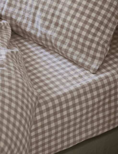 Piglet In Bed Pure Linen Gingham Fitted Sheet Oatmeal Mix