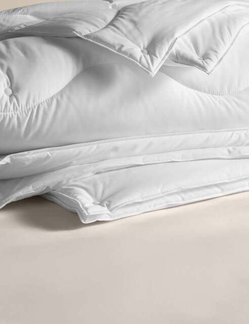 M&S Advanced Allergy Protection 13.5 Tog All Seasons 3-in-1 Duvet White