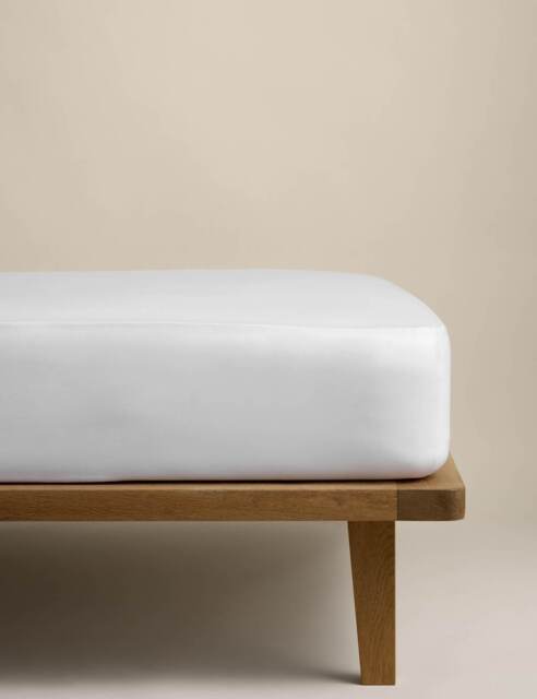 M&S Egyptian Cotton 400 Thread Count Silky StayPut Fitted Sheet White