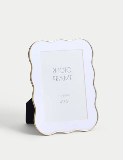 M&S Metal Wiggle Photo Frame 4x6 inch Gold