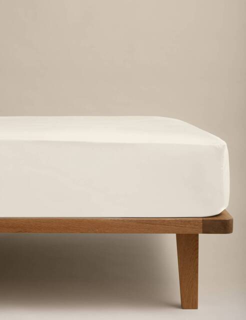 M&S Egyptian Cotton 230 Thread Count Crisp Fitted Sheet Cream