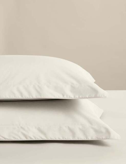 M&S 2 Pack Egyptian Cotton Oxford Pillowcases Cream