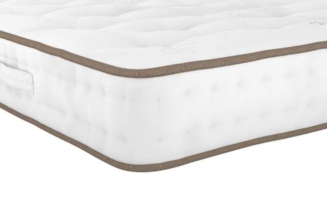 M&S 1000 British Wool Pocket Spring Medium Firm Mattress White