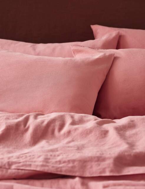 Piglet In Bed 2 Pack Linen Rich Pillowcases Pink