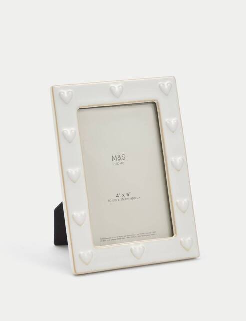 M&S Ceramic Heart Photo Frame 4x6 Inch White