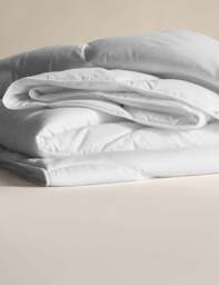 M&S Advanced Allergy Protection 7.5 Tog Duvet White