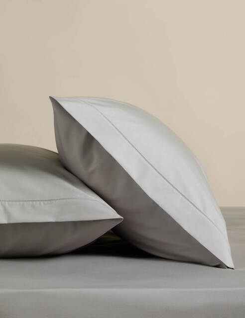M&S 2 Pack Egyptian Cotton Pillowcases Marble
