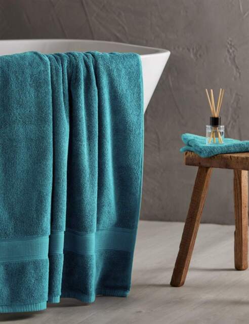 M&S Ultimate Super Soft Pure Cotton Towel Dark Green