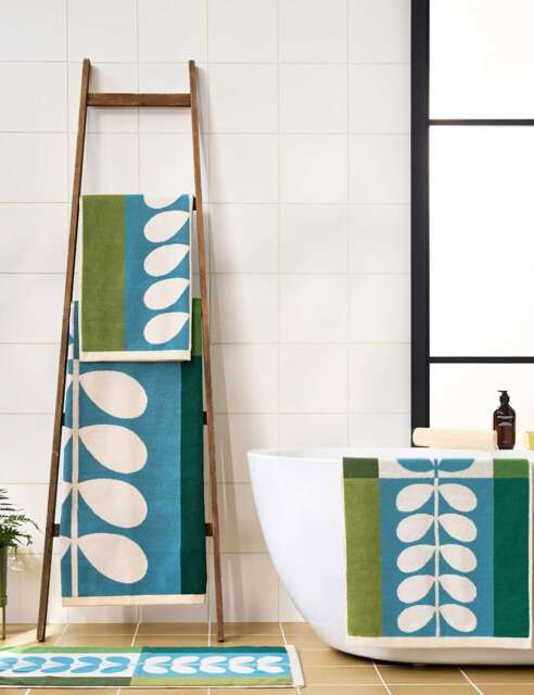 Orla Kiely Pure Cotton Stem Check Towel Green Mix