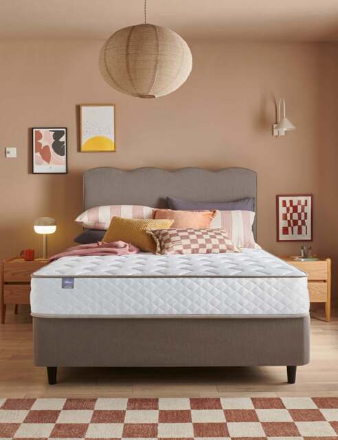Silentnight Memory 1000 Pocket Mattress White