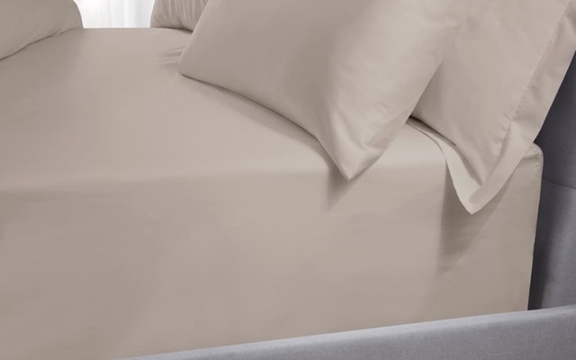 Five Star Hotel Concept Sateen Fitted Sheet, Superking, Latte