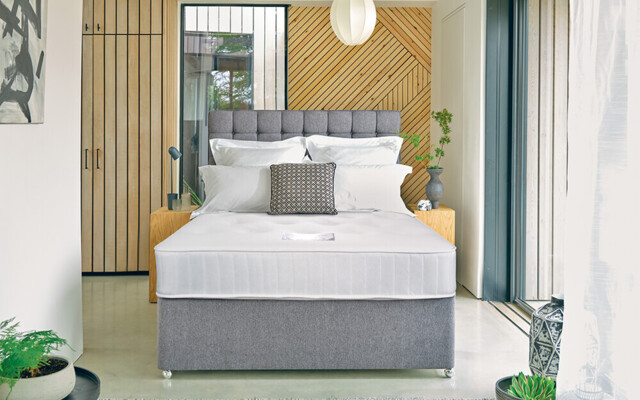 Sleepeezee Luxury Ortho 1600 Pocket Mattress, Single