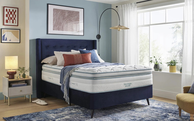 Silentnight UltraGel Cool-to-Touch 3000 Mirapocket Firmer Mattress, Single
