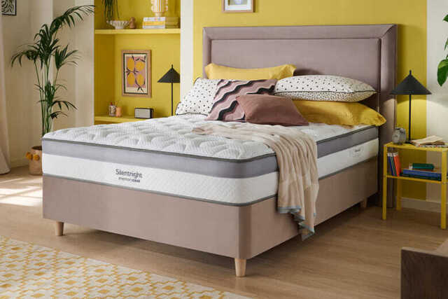 Silentnight Memory Cool 1000 Pocket Mattress, Small Double