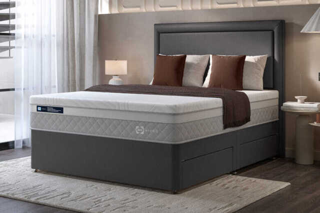 Sealy Balance Hybrid Memory Mattress, Super King