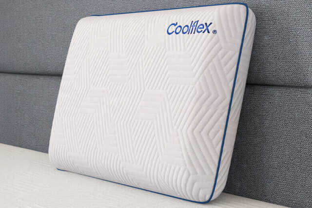 Coolflex� Cool Gel Memory Foam Pillow, 60cm x 40cm x 12cm