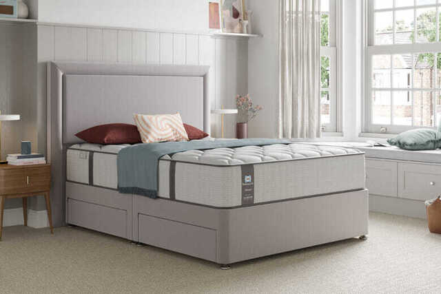 Sealy Blackwood Elevate Posturepedic Mattress + Premium Divan Bed, Cream, No Drawer, Super King