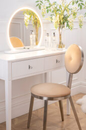 Elara White Dressing Mirror - thumbnail 4