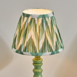 Bibury Satin Cotswold Green Paint Table Lamp with Cotswold Green Fabric Zigzag Shade 20cm B22 - thumbnail 5
