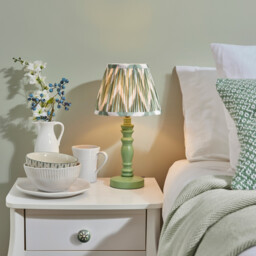 Bibury Satin Cotswold Green Paint Table Lamp with Cotswold Green Fabric Zigzag Shade 20cm B22 - thumbnail 2