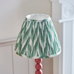Higgledy Gloss Pink Clay Paint Table Lamp with Cotswold Green Fabric Zigzag Shade 25cm E14 - thumbnail 5