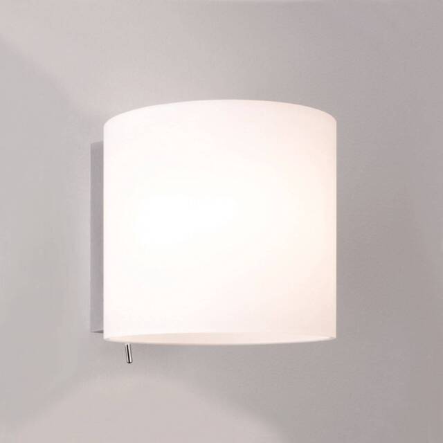 Luga 1 Light Indoor Wall Light White Glass, E14