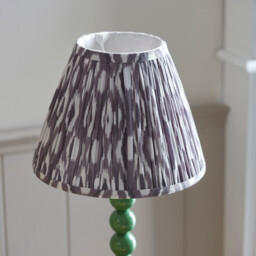 Higgledy Gloss Cotswold Green Paint Table Lamp with Pearl Grey Fabric Ikat Shade 25cm E14 - thumbnail 5