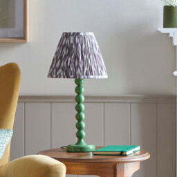 Higgledy Gloss Cotswold Green Paint Table Lamp with Pearl Grey Fabric Ikat Shade 25cm E14 - thumbnail 3